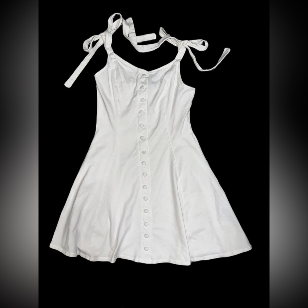 💙❤️ White button down dress